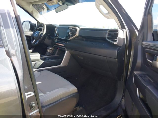 5TFLA5AB9NX017563 Toyota Tundra Sr5