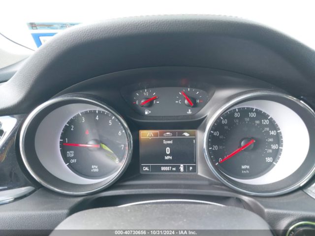 W04GL6SX5J1114066 Buick Regal Sportback Preferred