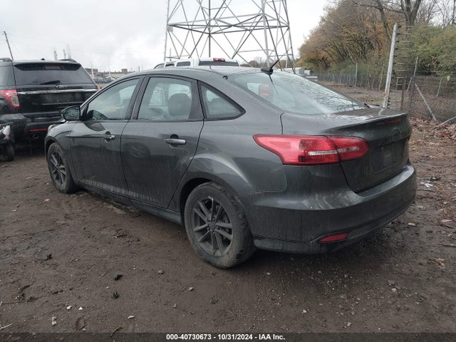 Ford FOCUS SE 2016 1FADP3F21GL241720 Image 3