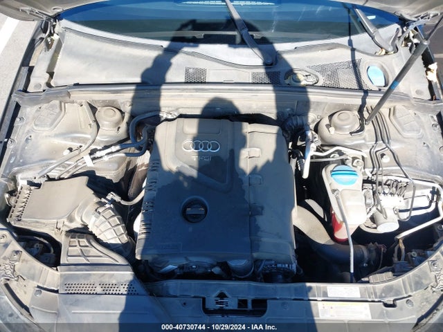 2013 Audi A4 2.0t Premium მანქანა იყიდება აუქციონზე, vin: WAUBFAFL4DN018800, აუქციონის ნომერი: 40730744