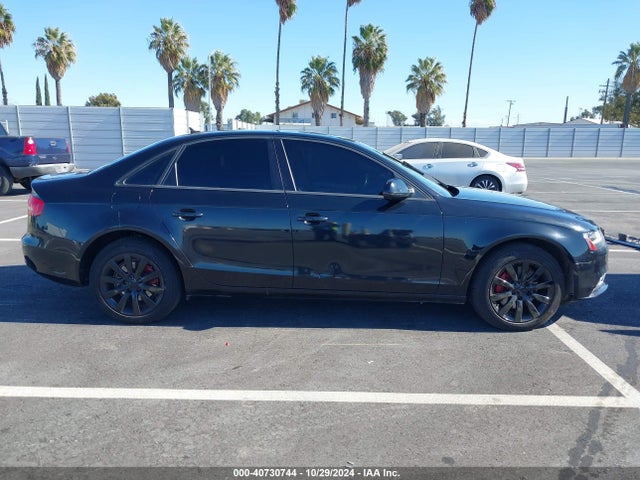 2013 Audi A4 2.0t Premium მანქანა იყიდება აუქციონზე, vin: WAUBFAFL4DN018800, აუქციონის ნომერი: 40730744