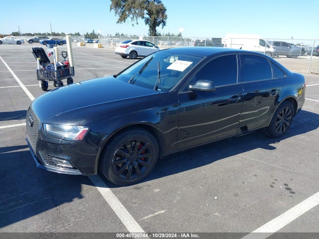 2013 Audi A4 2.0t Premium მანქანა იყიდება აუქციონზე, vin: WAUBFAFL4DN018800, აუქციონის ნომერი: 40730744