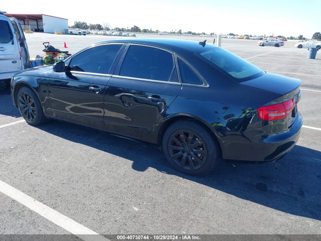 2013 Audi A4 2.0t Premium მანქანა იყიდება აუქციონზე, vin: WAUBFAFL4DN018800, აუქციონის ნომერი: 40730744
