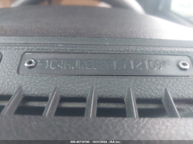 1C4HJWEG8FL712109 Jeep Wrangler Unlimited Sahara