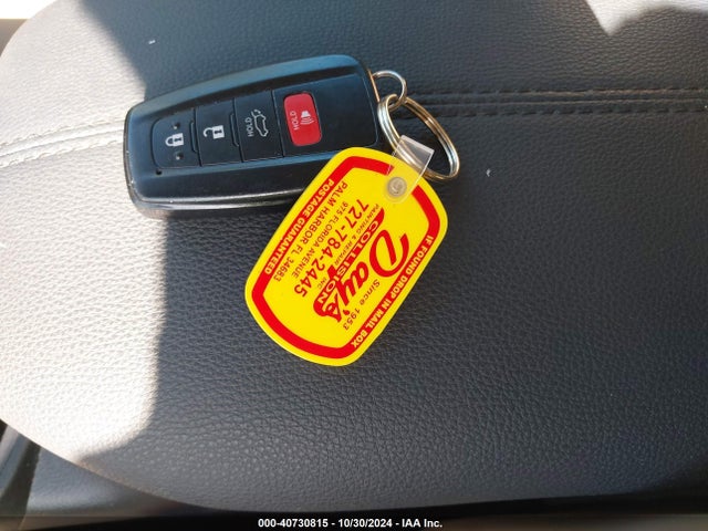 Toyota Rav4 Xle Premium 2022 2T3C1RFV4NW207513 Image 11