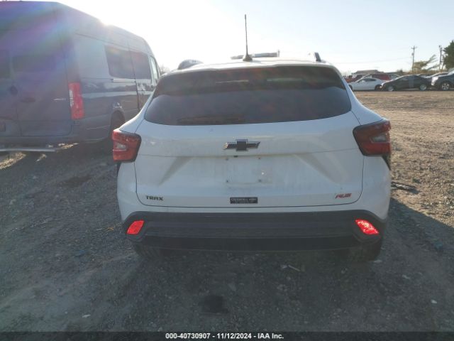 KL77LJE27RC005825 Chevrolet Trax Fwd 2rs