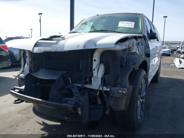 5LMJJ2JT5HEL04826 Lincoln Navigator Select
