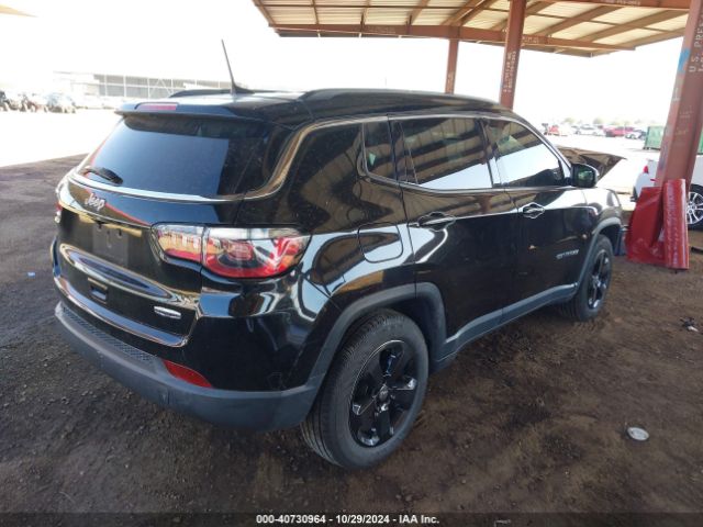 3C4NJCBB1JT211232 Jeep Compass Latitude Fwd