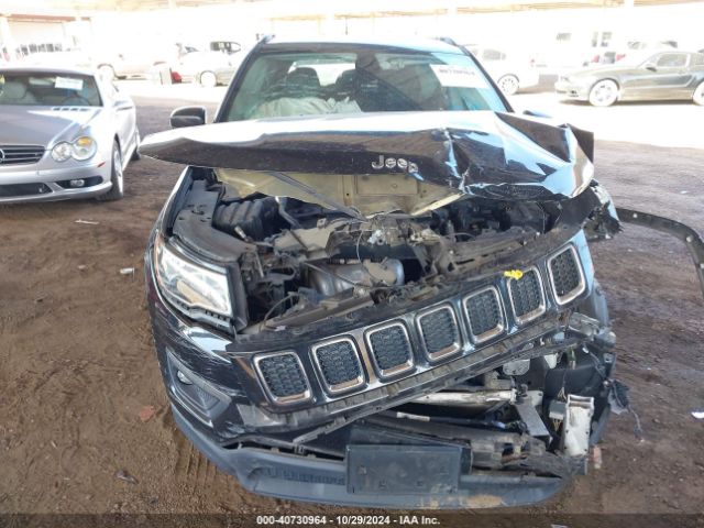3C4NJCBB1JT211232 Jeep Compass Latitude Fwd