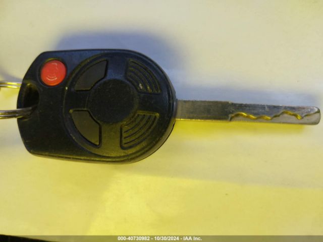 1FMCU0F73FUA79201 Ford ESCAPE S