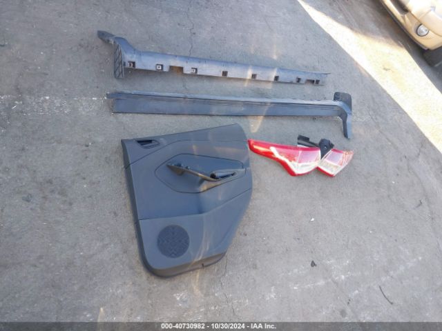 1FMCU0F73FUA79201 Ford ESCAPE S