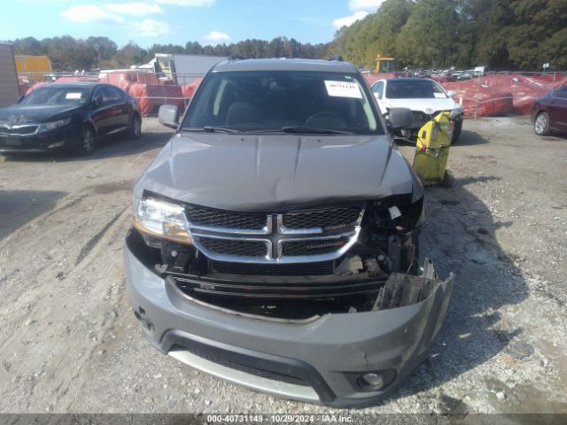 3C4PDCBB8KT860219 Dodge JOURNEY SE