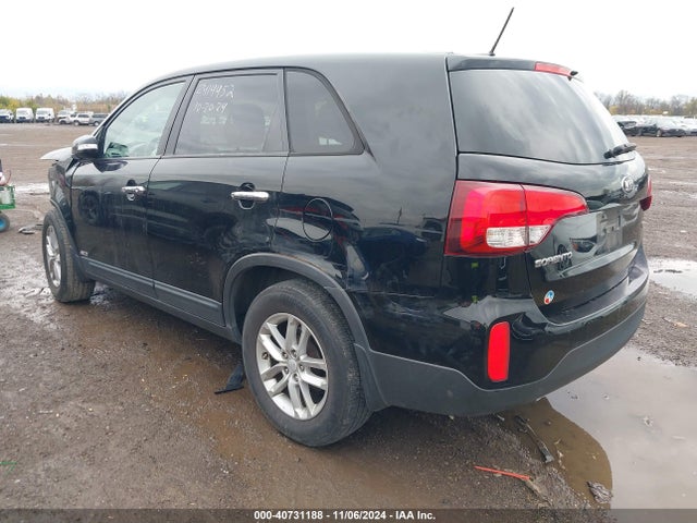 KIA SORENTO LX 2015 5XYKTCA60FG613808 Image 3