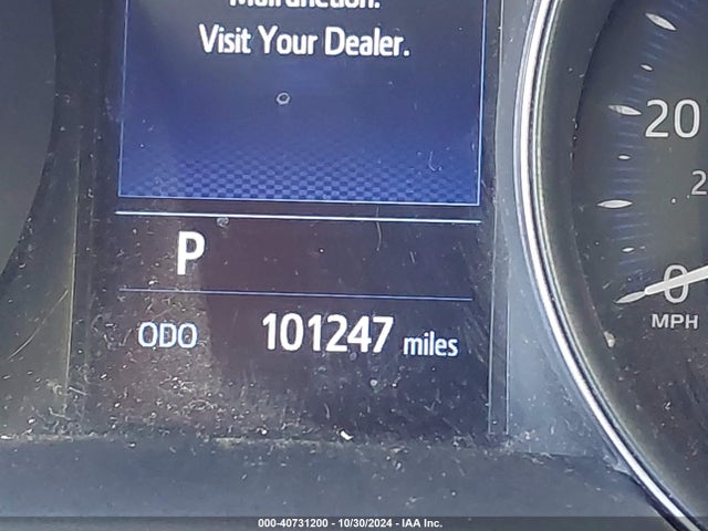 Toyota C-HR XLE 2019 JTNKHMBX0K1043202 Image 15