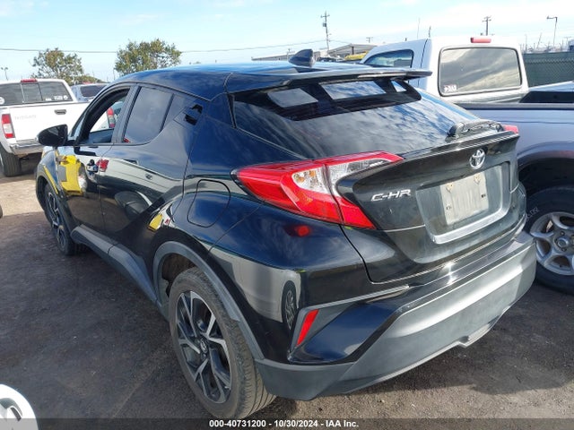Toyota C-HR XLE 2019 JTNKHMBX0K1043202 Image 3