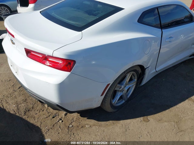 Chevrolet Camaro 1lt 2018 1G1FB1RS5J0100202 Image 4