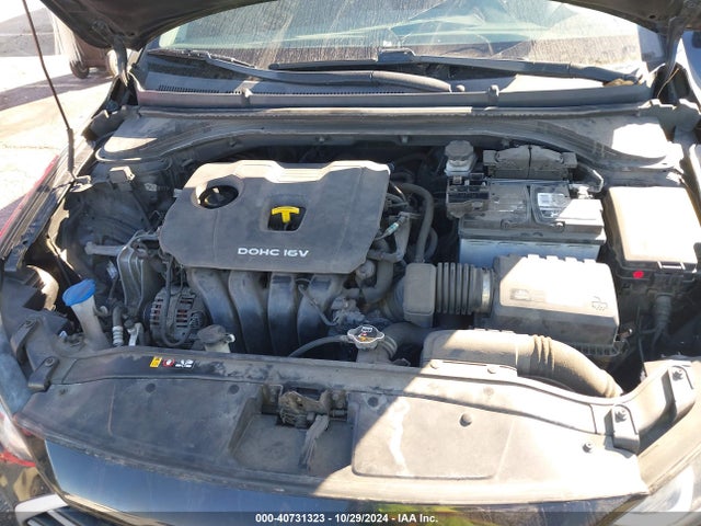 Hyundai ELANTRA SE 2017 5NPD74LF1HH102197 Image 10