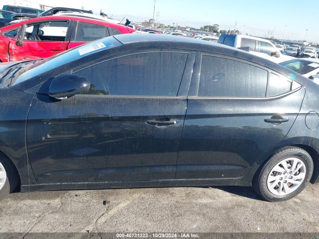 Hyundai ELANTRA SE 2017 5NPD74LF1HH102197 Image 14