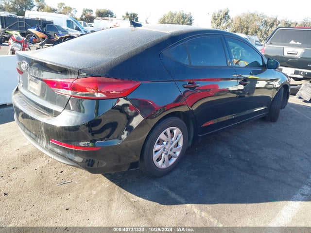 Hyundai ELANTRA SE 2017 5NPD74LF1HH102197 Image 4