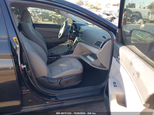 Hyundai ELANTRA SE 2017 5NPD74LF1HH102197 Image 5