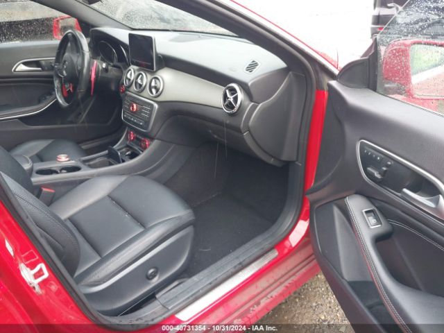 WDDSJ4EB3FN218135 Mercedes-Benz CLA 250