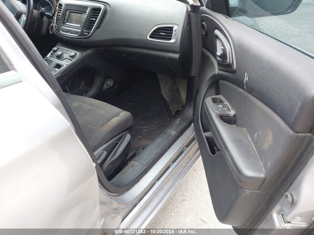 40731383 :رقم المزاد ، 1C3CCCAB9FN543448 vin ، 2015 Chrysler 200 Limited مزاد بيع