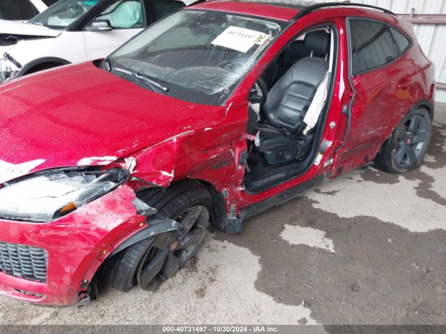 SADFP2FX1J1Z24873 Jaguar E-PACE SE