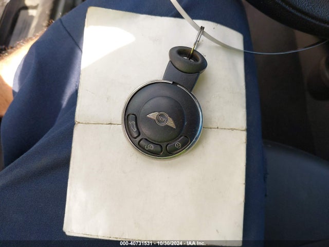 2009 MINI COOPER WMWMF33569TU75847 Photo 10