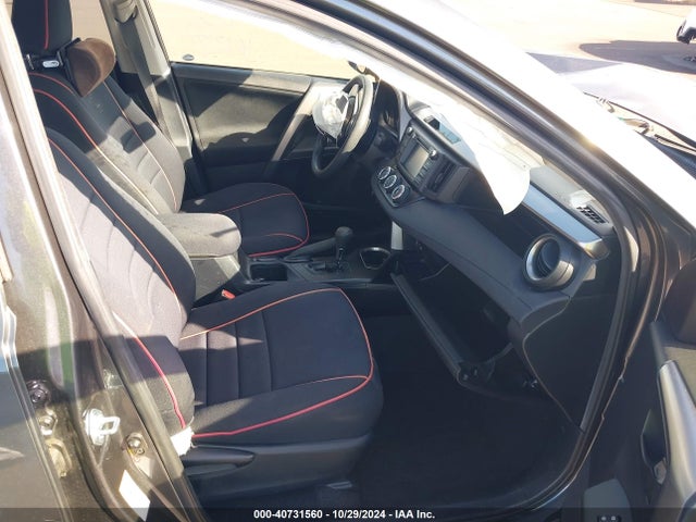 Toyota RAV4 LE 2016 JTMBFREVXGD186956 Image 5