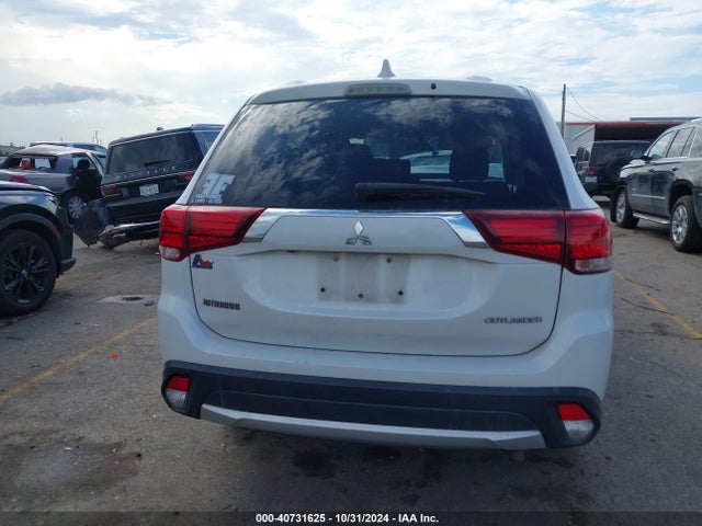 Mitsubishi Outlander Es 2017 JA4AD2A31HZ034365 Image 17