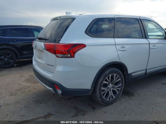2017 MITSUBISHI OUTLANDER JA4AD2A31HZ034365 Photo 3