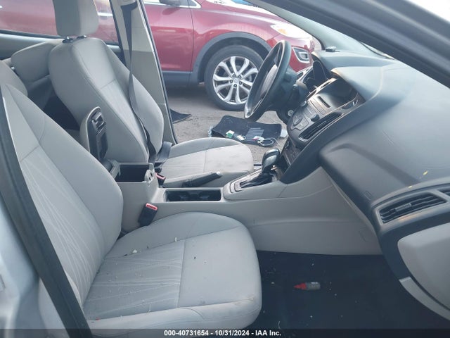 Ford FOCUS SE 2015 1FADP3K20FL302009 Image 5