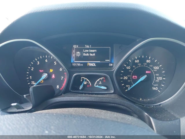 Ford FOCUS SE 2015 1FADP3K20FL302009 Image 7