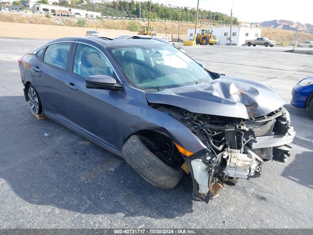 Honda CIVIC EX 2018 2HGFC2F78JH580811 Image 1