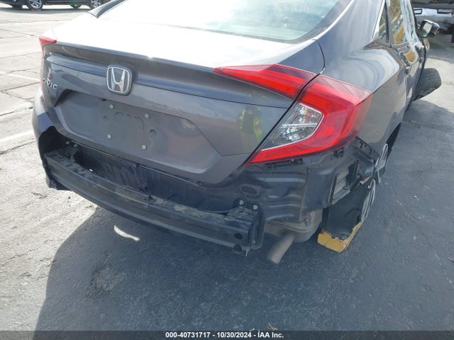 Honda CIVIC EX 2018 2HGFC2F78JH580811 Image 16