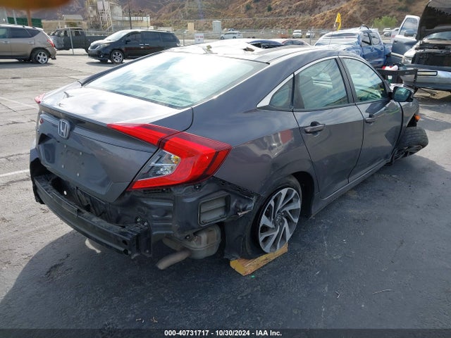Honda CIVIC EX 2018 2HGFC2F78JH580811 Image 4