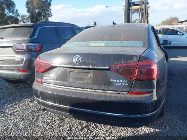1VWLA7A34KC009486 Volkswagen Passat 2.0t Wolfsburg Edition