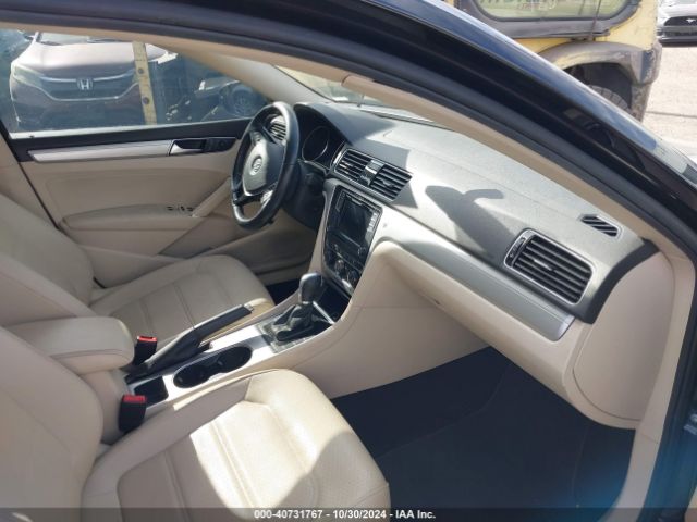 1VWLA7A34KC009486 Volkswagen Passat 2.0t Wolfsburg Edition