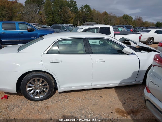 2C3CCAAG2EH378866 Chrysler 300