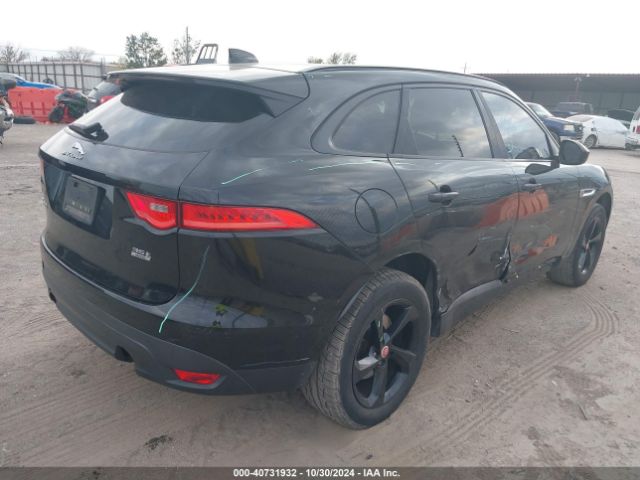 2017 JAGUAR F-PACE SADCJ2BV2HA497254 Photo 3