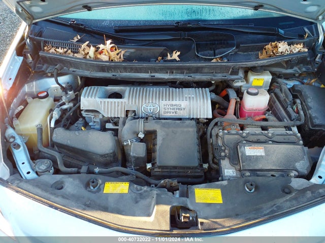 Toyota Prius V Two 2014 JTDZN3EU6EJ005890 Image 10
