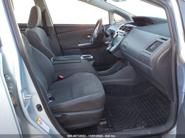 Toyota Prius V Two 2014 JTDZN3EU6EJ005890 Image 5