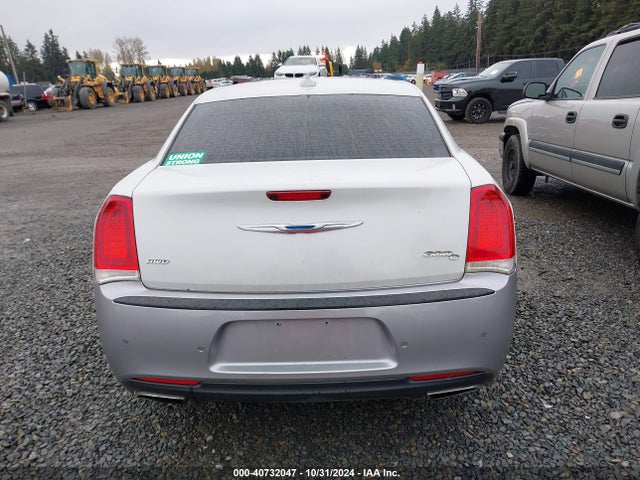 Chrysler 300c Awd 2017 2C3CCAKG2HH571652 Image 16
