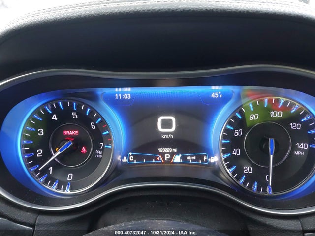 2C3CCAKG2HH571652 Chrysler 300c Awd