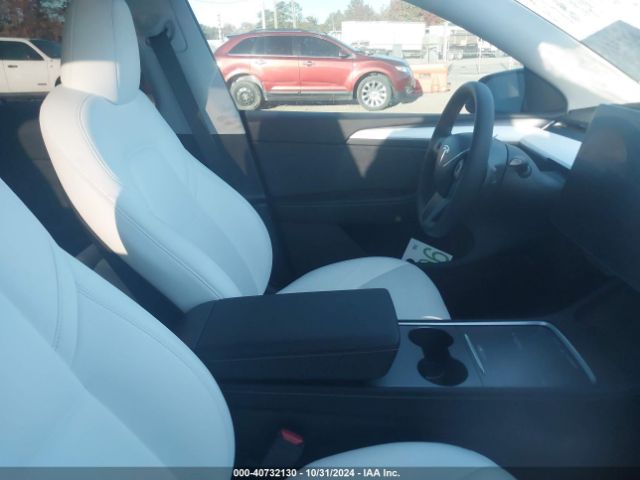 7SAYGDEE8RA300037 Tesla Model Y Long Range Dual Motor All-wheel Drive