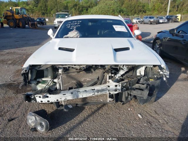 2C3CDZAG9JH263087 Dodge Challenger Sxt Plus