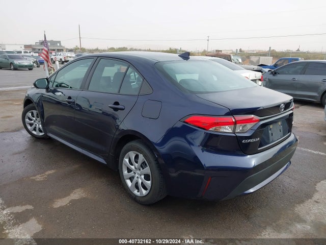 Toyota COROLLA LE 2022 5YFEPMAE0NP367514 Image 3