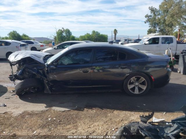 2C3CDXHG0GH323812 Dodge Charger Sxt