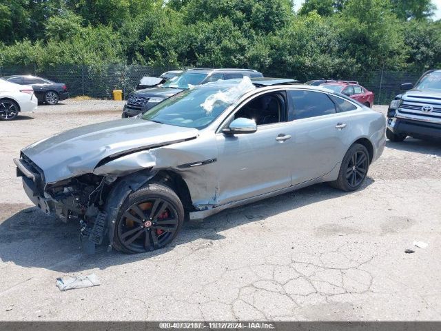 2012 JAGUAR XJ SAJWA2GB7CLV23451 Photo 1