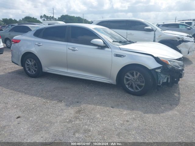 5XXGT4L30LG393200 auction archive image